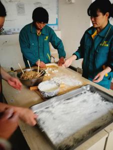 冬至包饺子